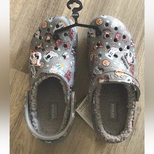 Disney CROCS Mickey Mouse & Friends Christmas Holiday Treats NEW  Size M 9 W 11